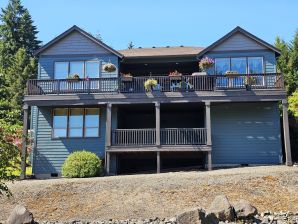Before & After House Painting in Kalama, WA (4)