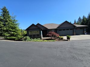 Before & After House Painting in Kalama, WA (2)