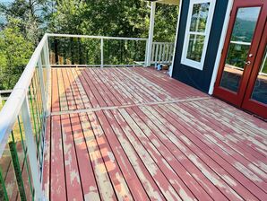Before & After Deck Staining in Beaverton, OR (1)