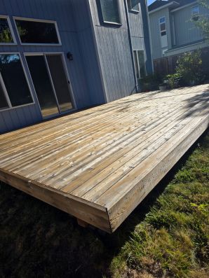 Before & After Deck Staining in Portland, OR (1)